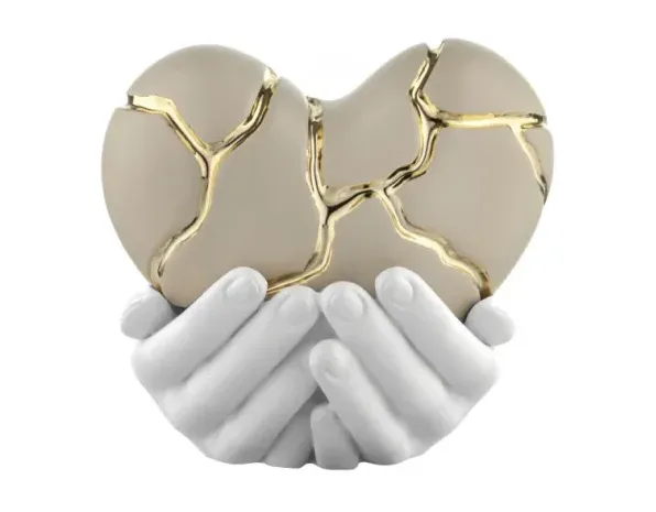Scultura Mani su Cuore Crepato Bongelli Nocciola Oro Bongelli